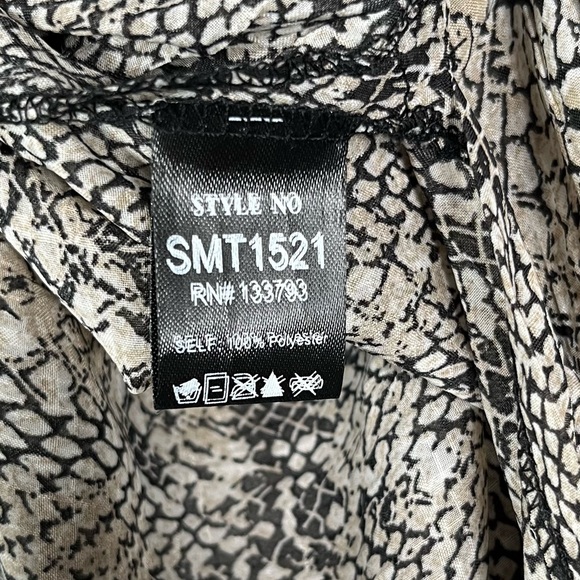 POL Snake Skin Printed Sheer Kimono one size open front lightweight cover up top - Picture 9 of 16